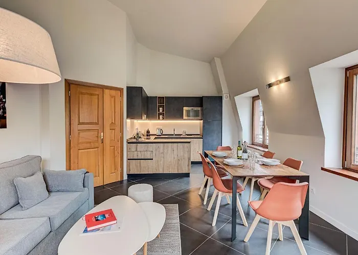 Alpes V, Alpes Agency, Chamonix, Sleeps 5 Appartamento